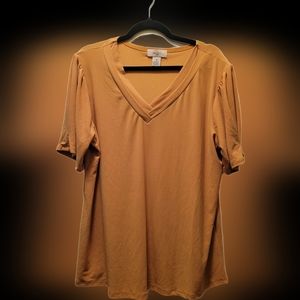 Short sleeve yellow gold top size 1x NWOT